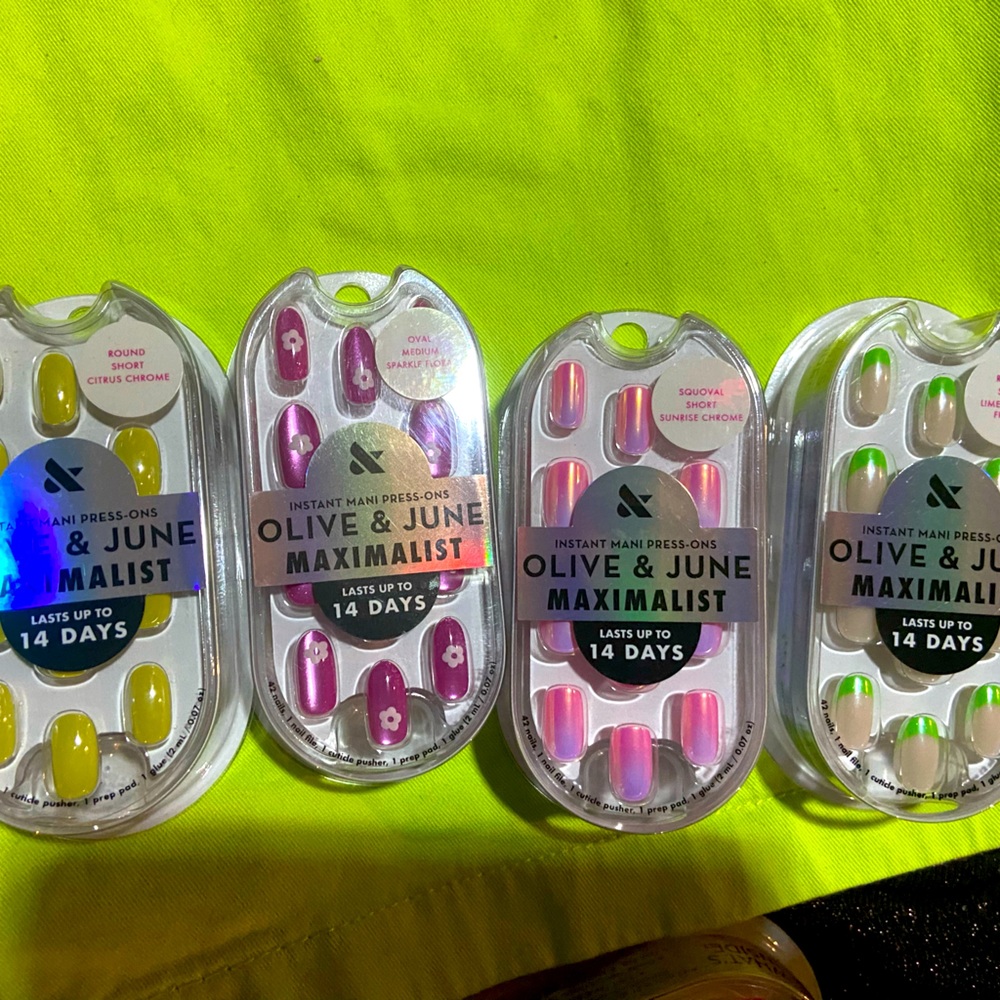Bundle of Olive & June Maximalist Nail Set